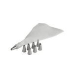 Piping bag with nozzle set