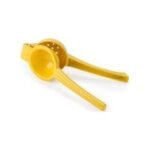 Manual lemon squeezer